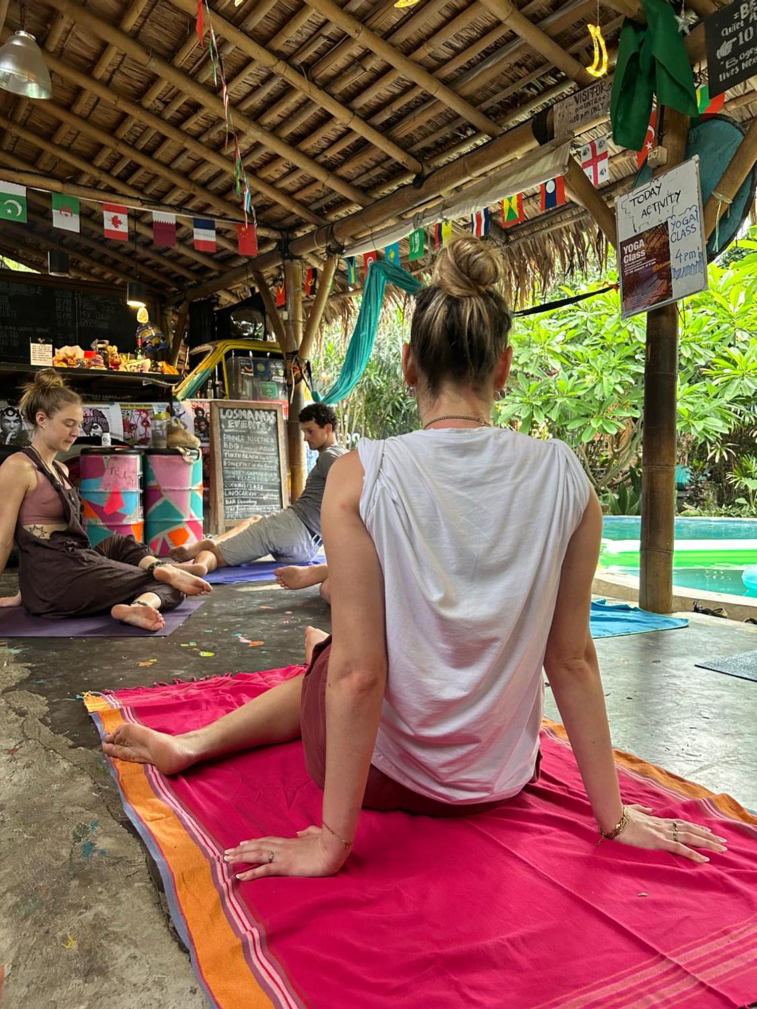 Losmanos Hostel Yogyakarta Kültér fotó
