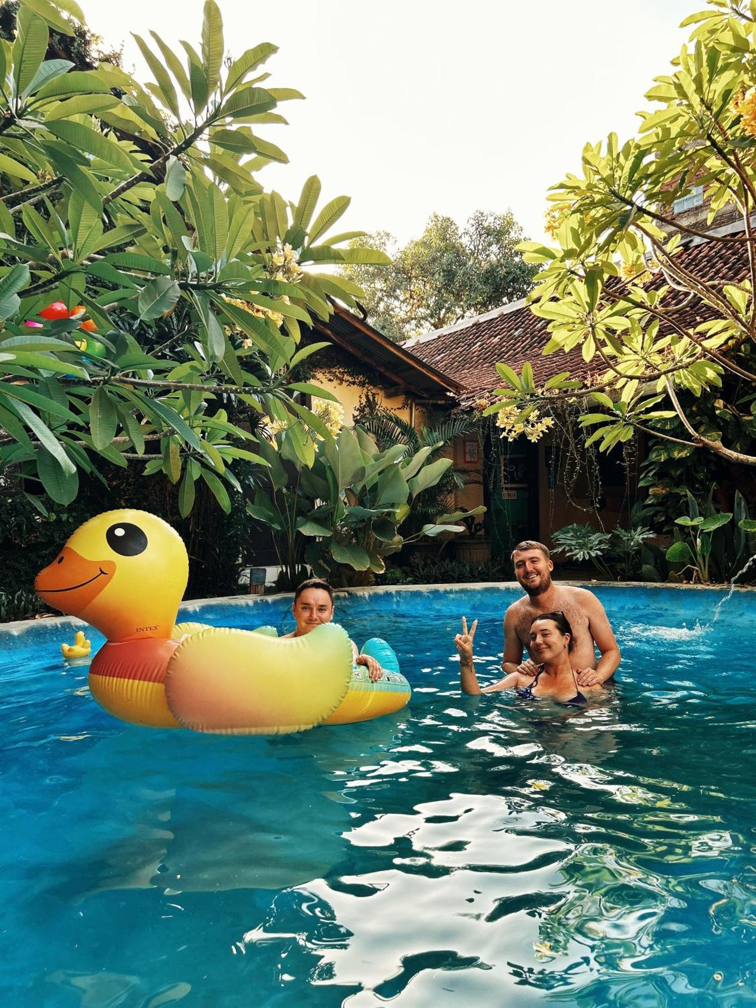 Losmanos Hostel Yogyakarta Kültér fotó