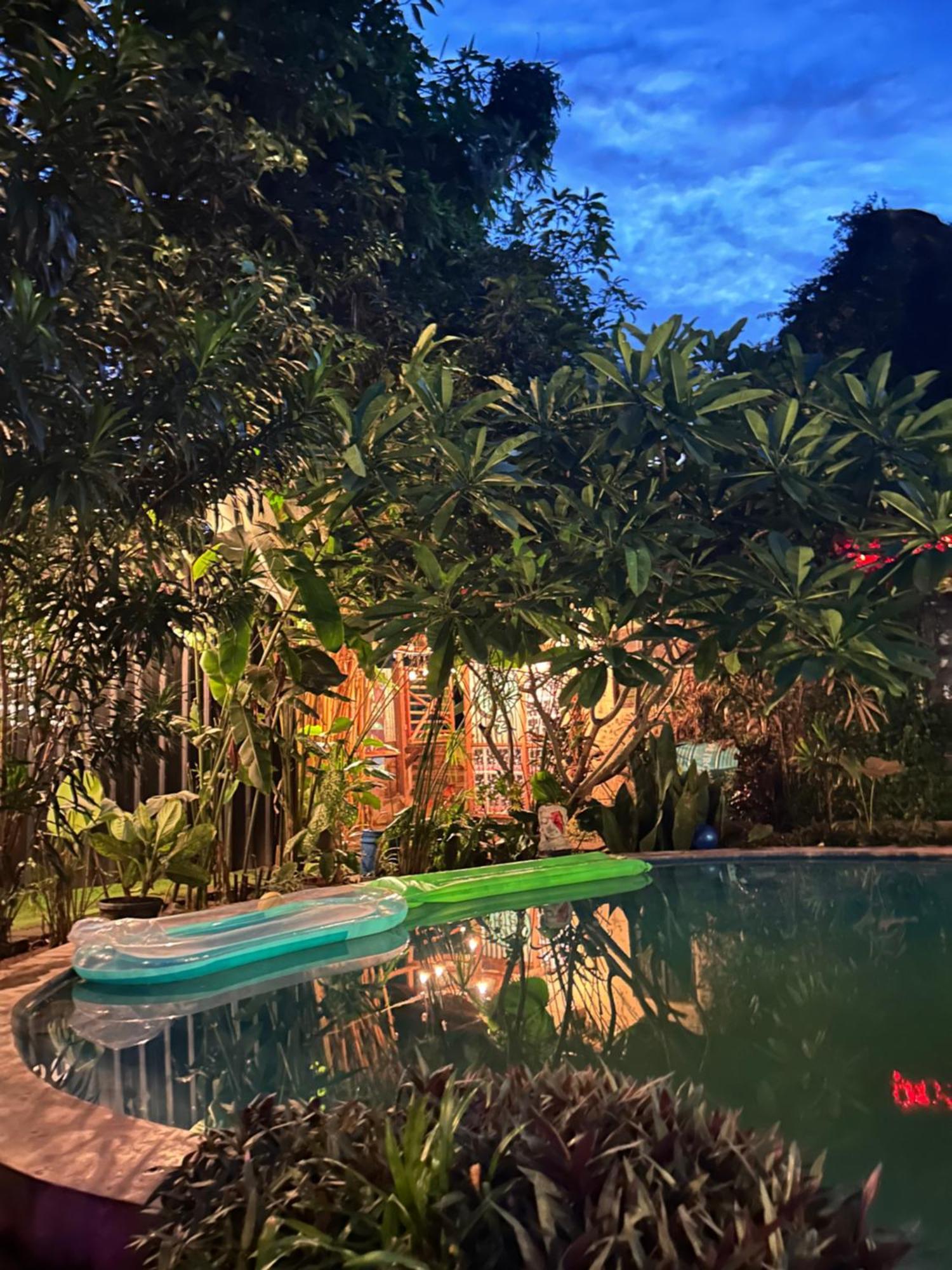 Losmanos Hostel Yogyakarta Kültér fotó