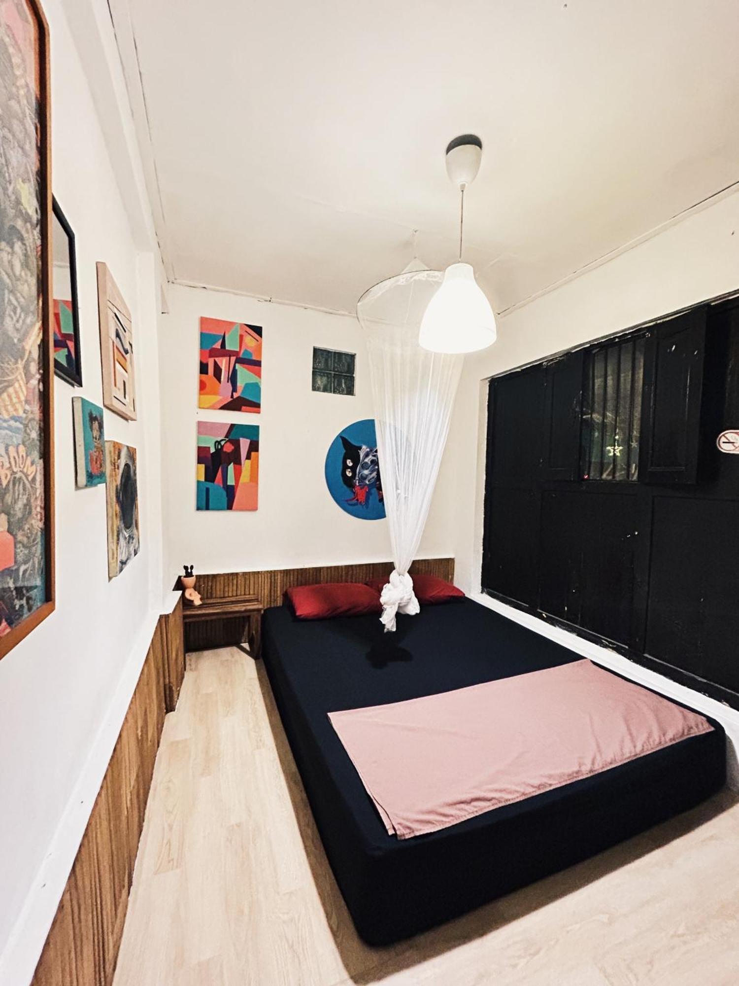 Losmanos Hostel Yogyakarta Kültér fotó