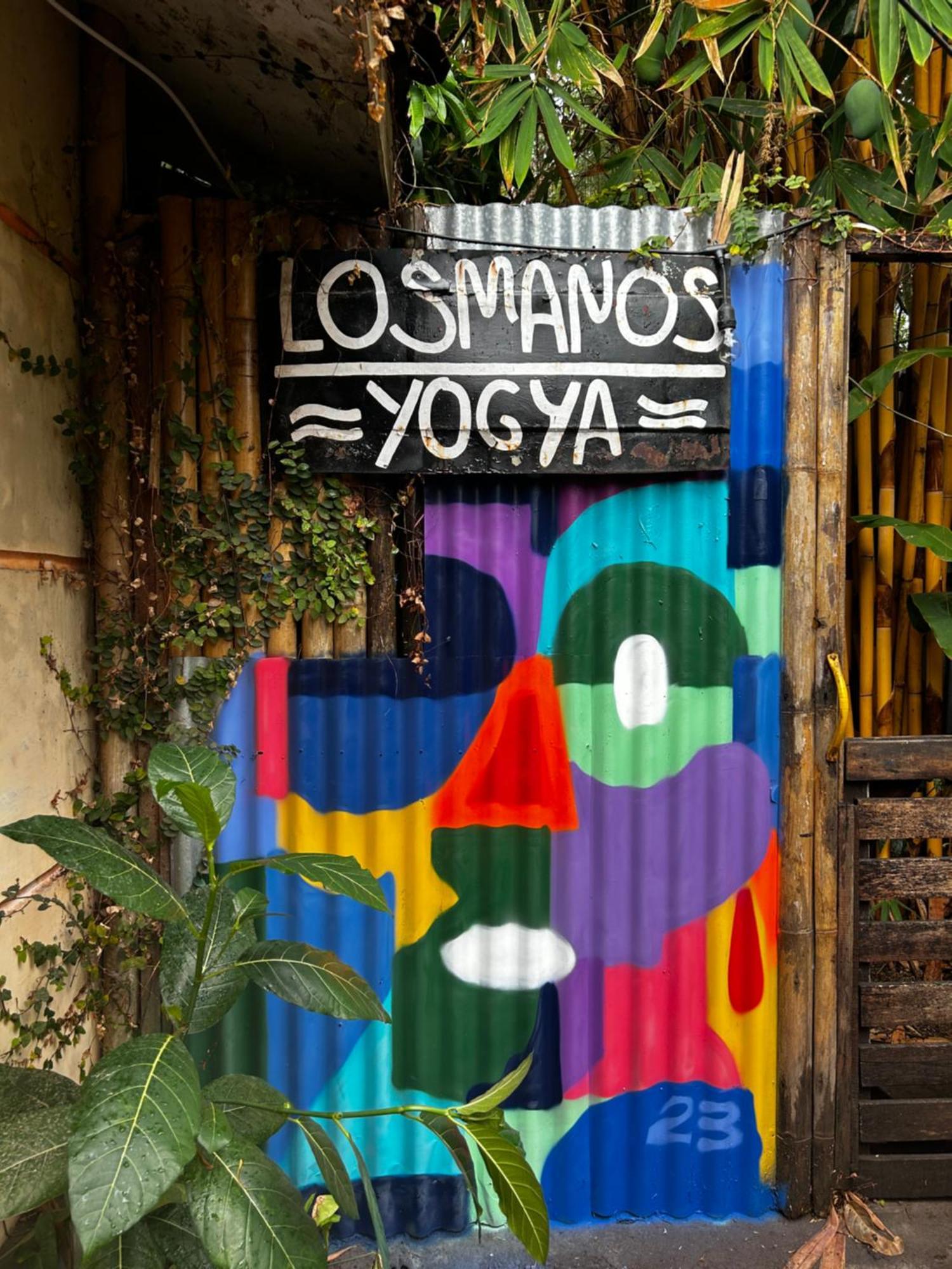 Losmanos Hostel Yogyakarta Kültér fotó