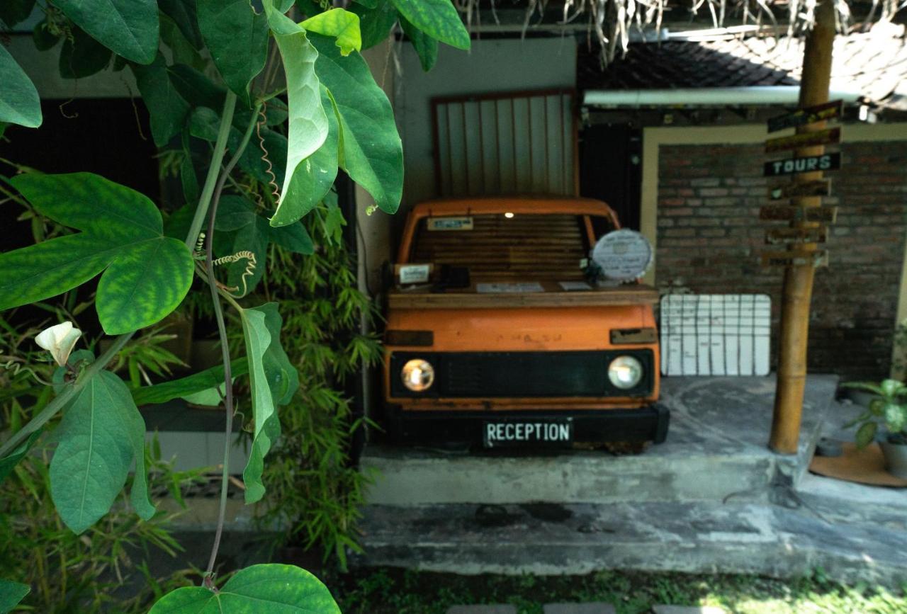 Losmanos Hostel Yogyakarta Kültér fotó