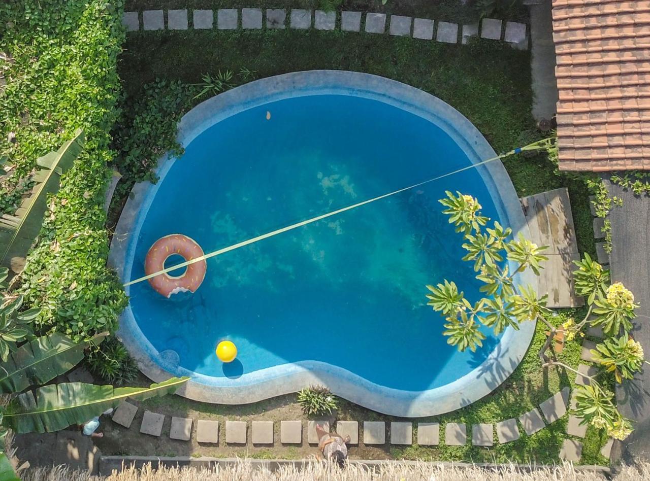 Losmanos Hostel Yogyakarta Kültér fotó